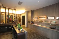 Grace Hotel Zhonghe - gimnasio