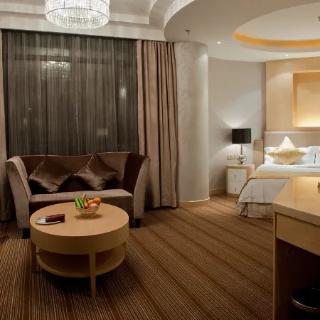 Golden Mountain International Hotel
