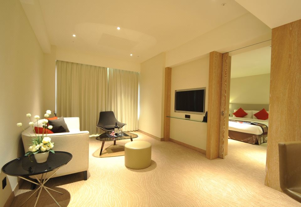 가오슝 인터내셔널 플라자