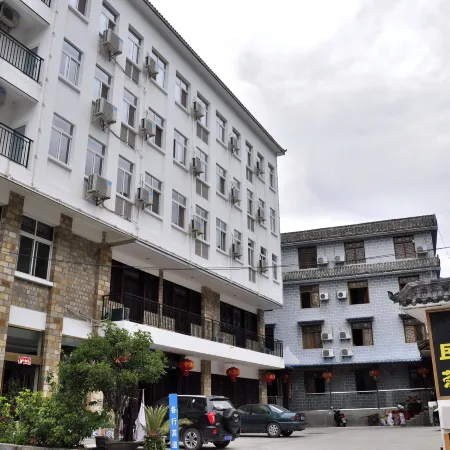 Hailuogou Jiudawan Mountain Villa