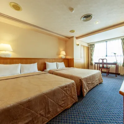 Chungli Business Hotel Отели рядом с достопримечательностью «Тематический парк Window on China»