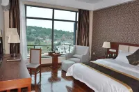 Qingtian Boutique Hotel (Zhaotong Fengxia Road)