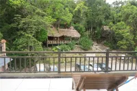 Jianfengling Tianchi Mountain Resort