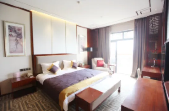 Ji'an Hotel Hotels near Bailuzhou Park