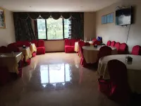 Qinxinyuan Hostel - parking