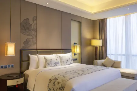 Pullman Weifang