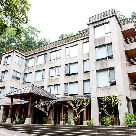 Tsau Ling Vacation Hotel Отели рядом с достопримечательностью «Мир на горе Цзиньху»