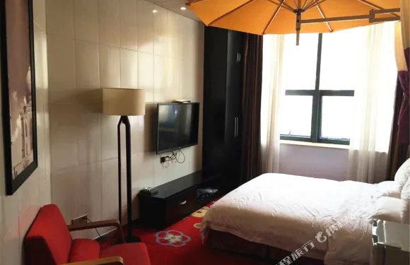 棗陽三三時尚精品酒店