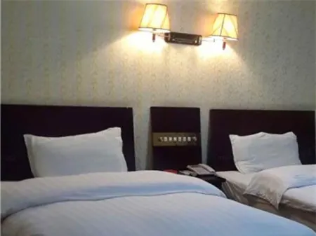 Luocheng Jindi Business Hotel