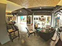 Sea Front Home Hotel - Patong Beach