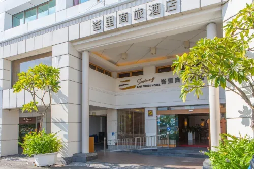 Bali Suites Hotel - Bãi đậu xe