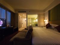 江油戴斯大酒店 - 180度阳光大床房