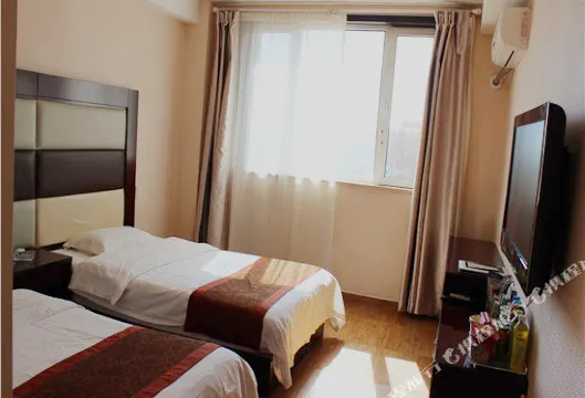 烏拉特前旗鑫隆酒店