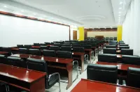 Xinhao Business Hotel Hotels in Liuhe