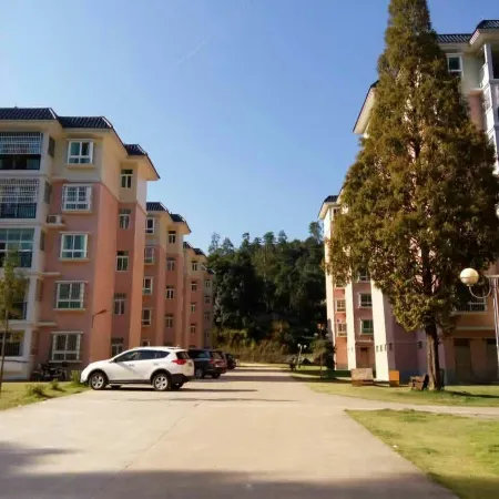 Blue Mountain Xinyuan Apartment