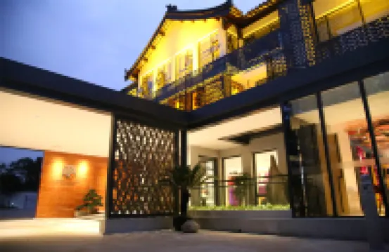 Dangui Hotel (Yangzhou Slender West Lake) Hotels near Fuzhuang Villa