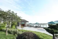 Nanbei Lake Huguang Shanju Holiday Hotel Hotels near Bailuzhou Park