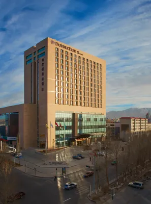 DoubleTree by Hilton Qinghai Golmud Hotels in Golmud