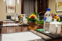 World Trade Winning Hotel - Business