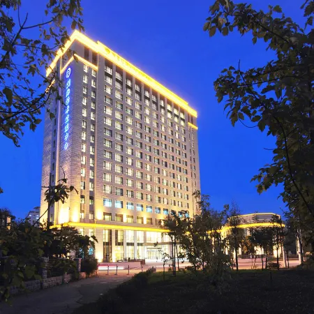 NEU International Hotel