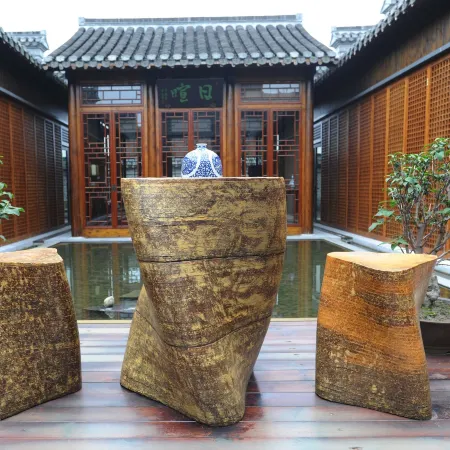 Xiaopangu Inn