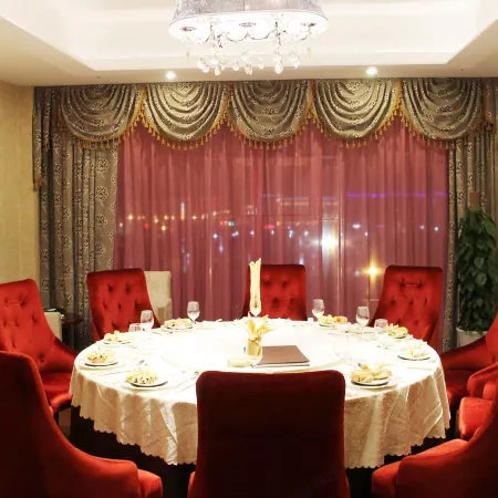 Teenly Garden International Hotel