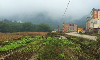 Suitetrails - 贺州客家农家乐