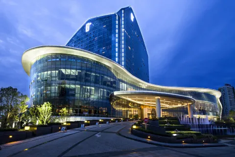 Suining Dongxu Soluxe International Grand Hotel