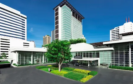 Pullman Bangkok King Power Отели рядом со станцией Бангбамру