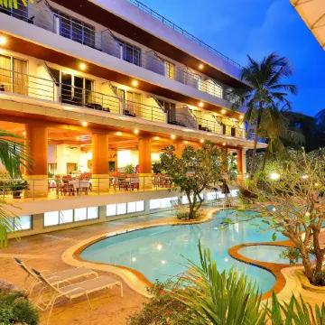 Samui First House Hotel