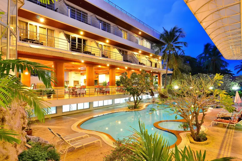 Samui First House Hotel