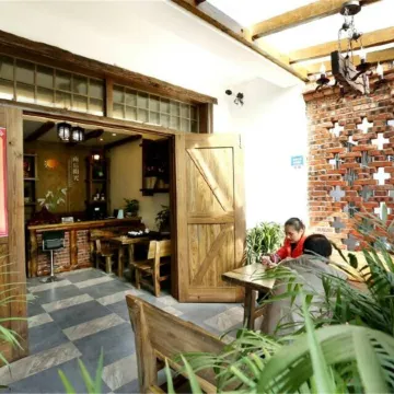 Sunshine after The Rain Inn