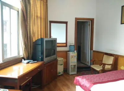 Yongren Huali Hotel