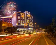 Pearl Bay Hotel Hotels in Dongping Pearl Bay