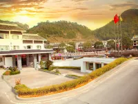 Furong Hotel Hotels near Yandang Mountain Longbi Cave Cliffside Inscriptions