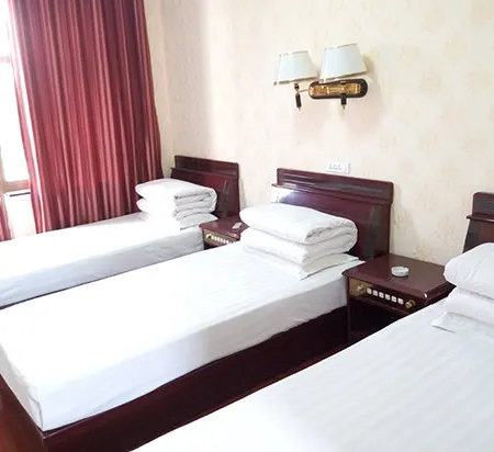 Yijia Hotel, Jixian County