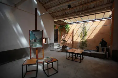 Hezhou Shuimo Inn Отели рядом с достопримечательностью «With Dragon Bridge»