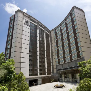 Royal View Hotel Отели рядом с достопримечательностью «Цуен Ван»