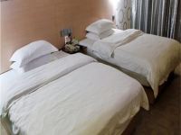 花生米时尚酒店(柳州西江店) - 标准双床房