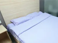 Baicheng Aige Fashion Hotel