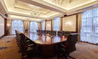 Cezanne Manor Hotel & Resort - Business