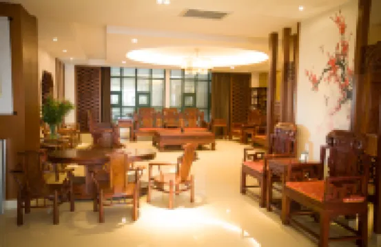 Luxi Redwood Hotel (Luxi Bus Station Branch)