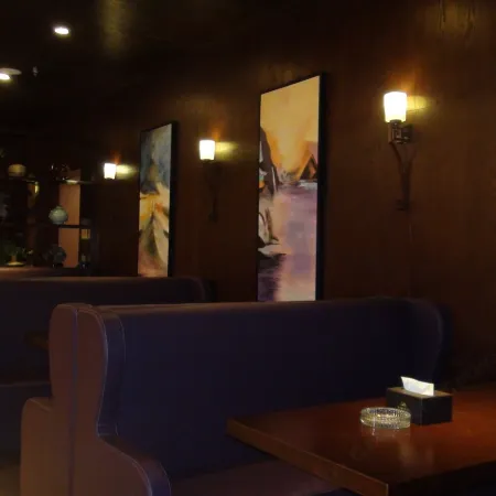 Nanjing Yi Theme Home Hotel (Fuyang Plaza Suning Universal Tianrun Plaza Branch)