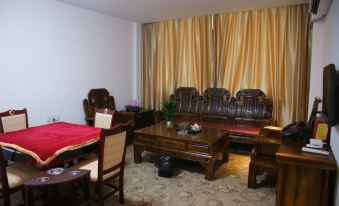 Meizhou Jinpan Hotel - Housity