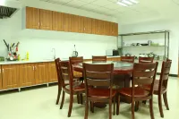 Chongli Xuexiang Renjia Express Hotel (Fulong Four Seasons Town)