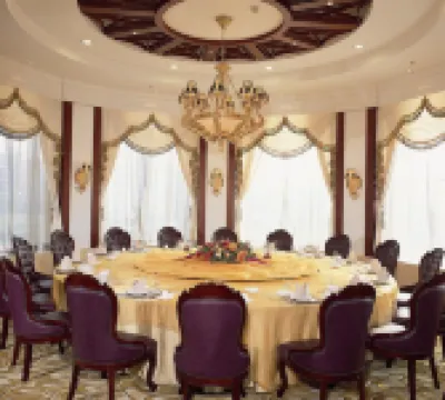 โรงแรมนานาชาติพาเลซ