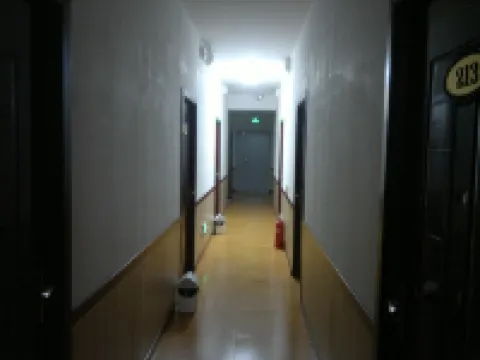 Huantai grand yue business hotel