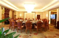 Guoneng Grand Hotel Hotels in Dianjiang County