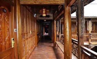 Dali Zhuangyuan Hotel