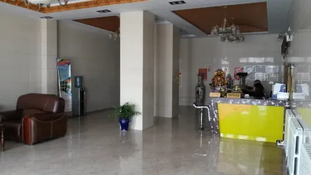 East Ujimqin Banner Changchun Hotel Отели в г. Дунвуци